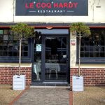 Le Coq Hardy la façade du restaurant